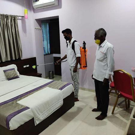 Hotel Sai Guest House Nagpur Bagian luar foto